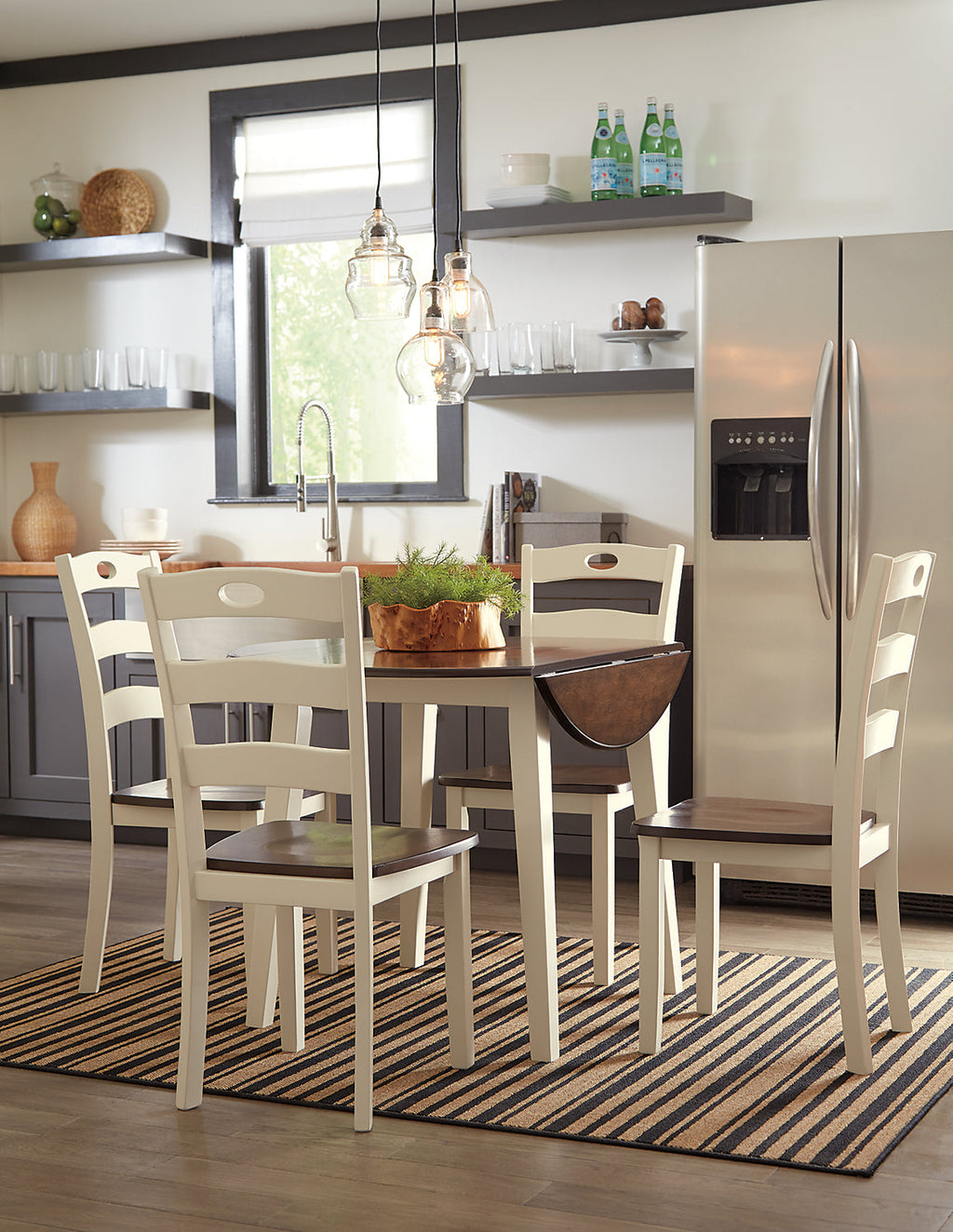 Woodanville Drop-Leaf Dining Table, 40.5"W Round - Two Tone White & Brown | Table de salle à manger ronde Woodanville de 40,5 po à abattant - deux teintes, blanc et brun