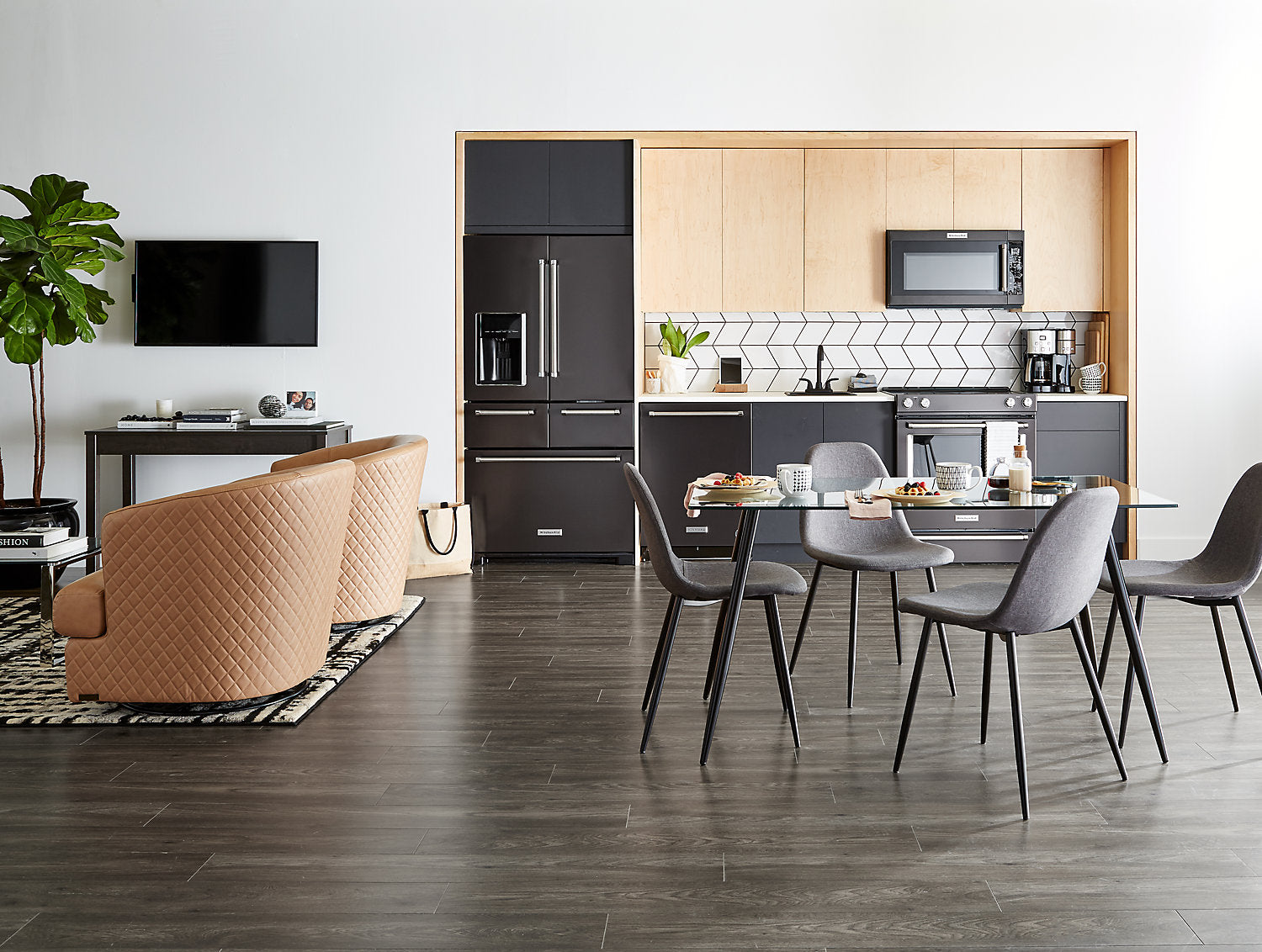 Wilma Dining Chair with Polyester Fabric, Metal - Grey | Chaise de salle à manger Wilma en tissu de polyester et en métal - grise