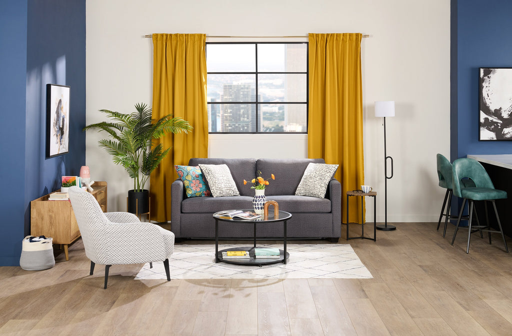 Kort & Co. Bay Counter-Height Stool with Swivel Seat, Vegan Leather Fabric, Metal - Aqua | Tabouret Bay de Kort & Co. de hauteur comptoir en tissu de cuir végétalien et en métal avec siège pivotant - turquoise