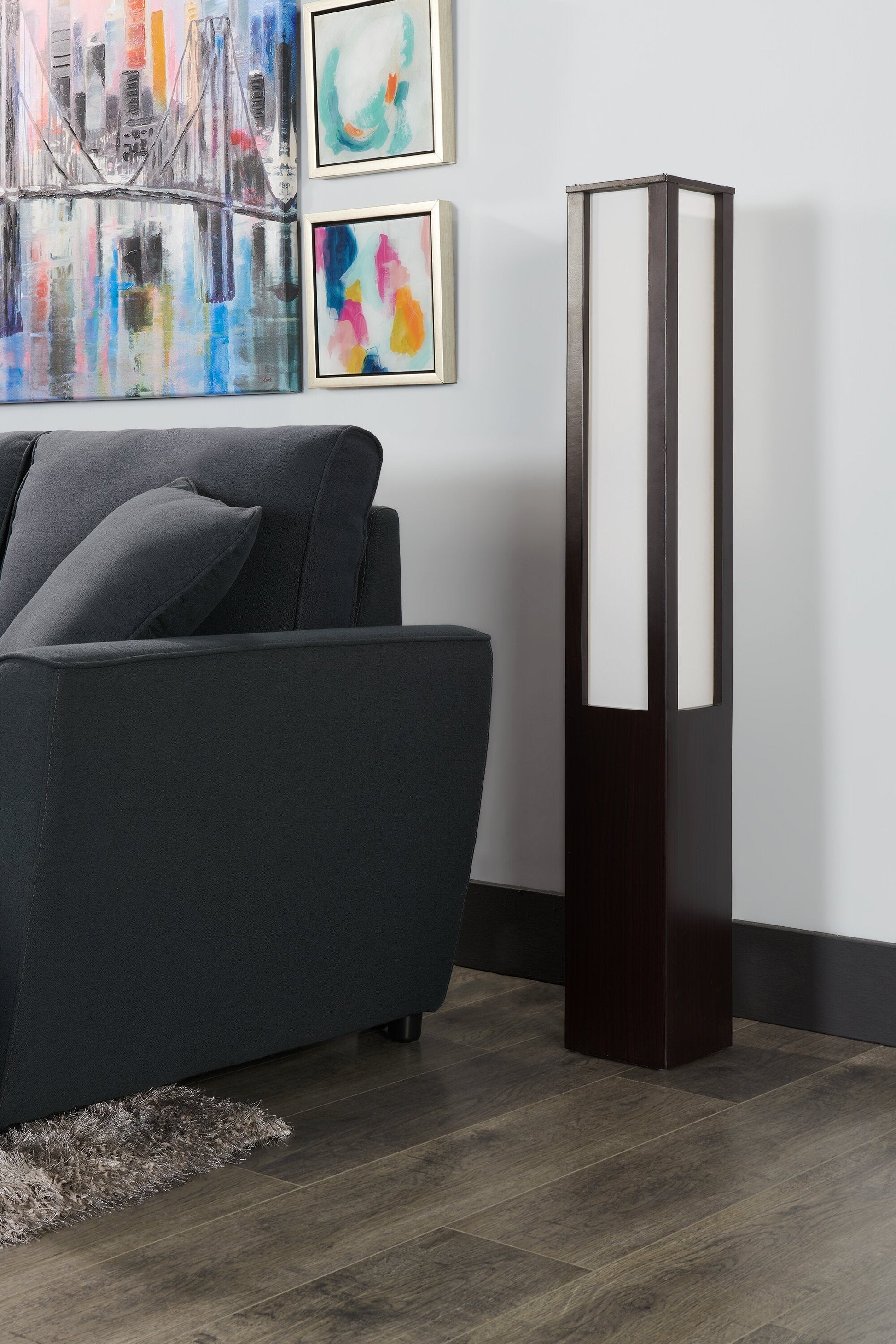 Luminary 47.48" Coffee Bean with White Vellum Paper Floor Lamp|Lampe à pied d’ambiance 47,48 po couleur grain de café avec papier vélin blanc