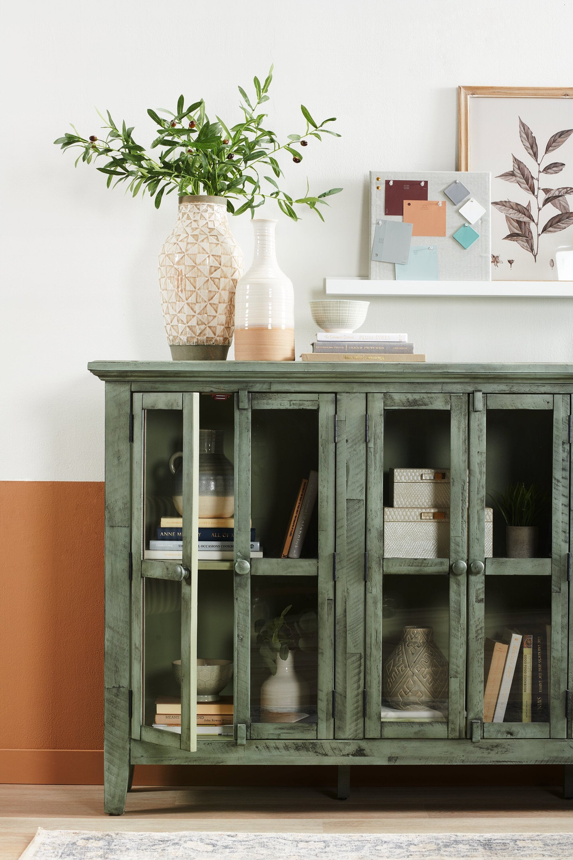 Rocco 70" 6-Door Large Accent Cabinet - Vintage Blue|Grande armoire décorative Rocco de 70 po avec 6 portes - bleu antique