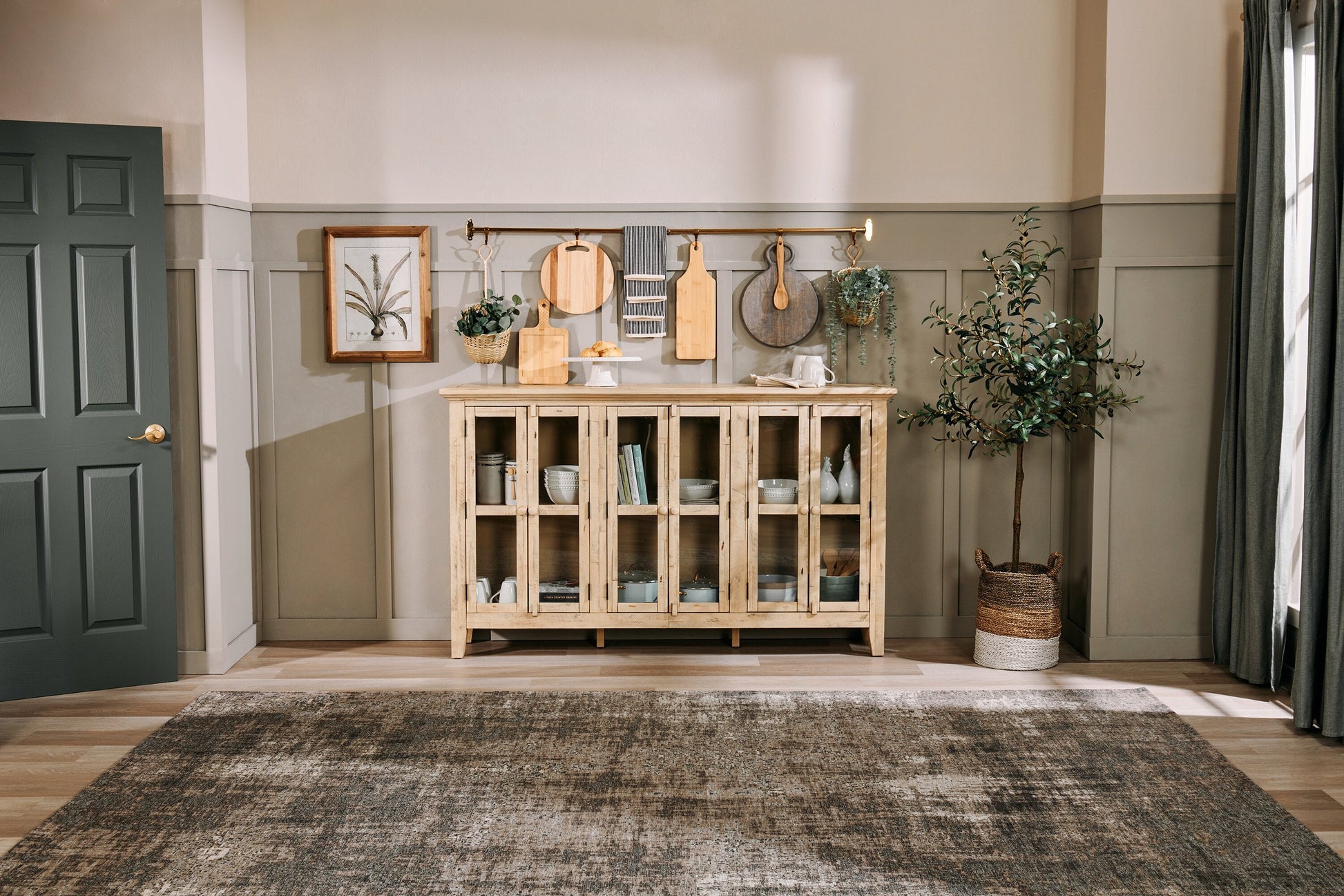 Rocco 70" 6-Door Large Accent Cabinet - Cream|Grande armoire décorative Rocco de 70 po avec 6 portes - crème