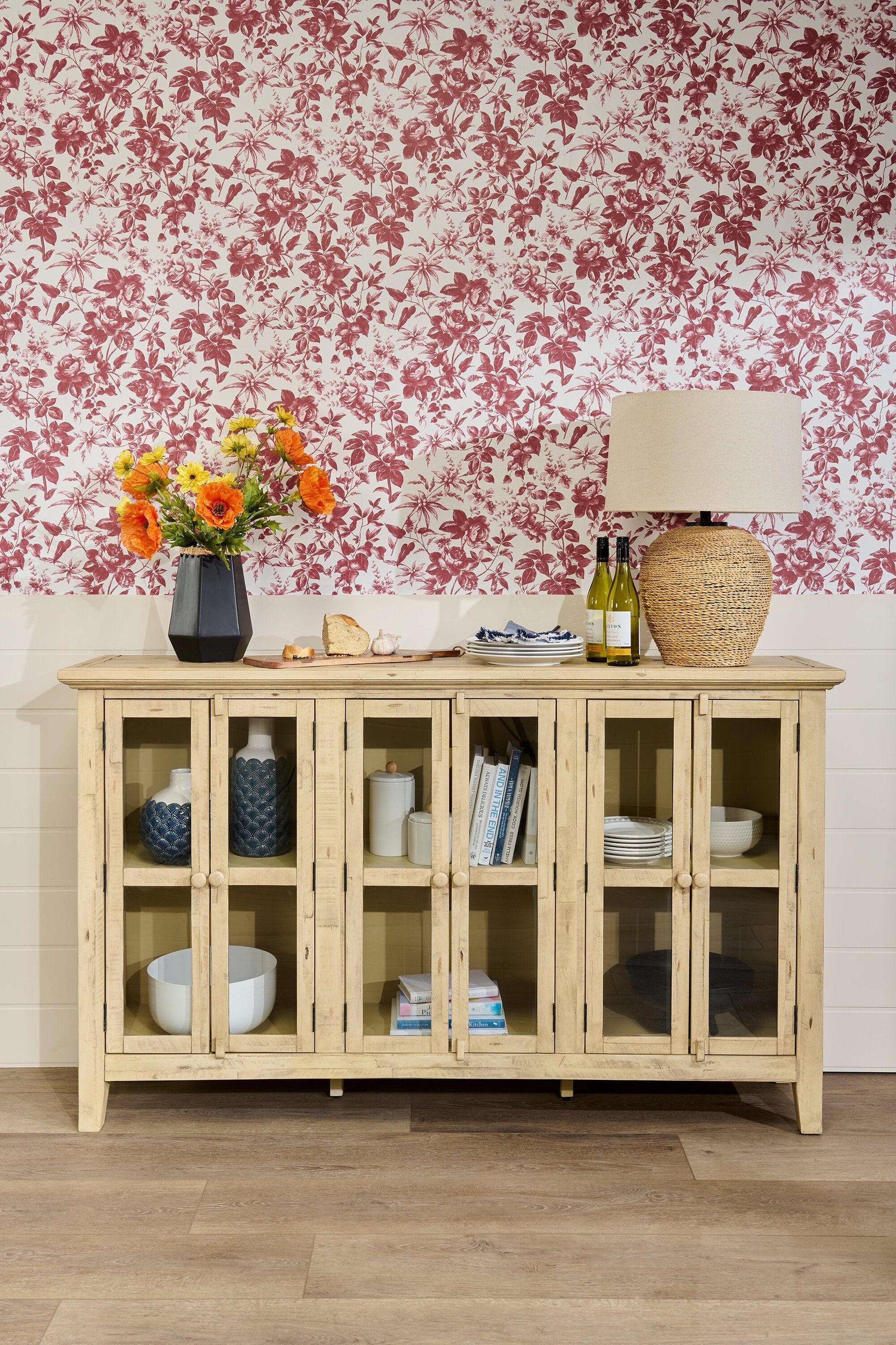 Rocco 70" 6-Door Large Accent Cabinet - Cream|Grande armoire décorative Rocco de 70 po avec 6 portes - crème