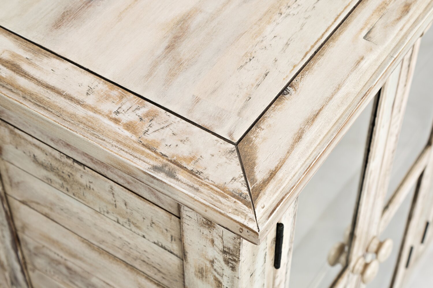 Rocco 70" 6-Door Large Accent Cabinet - Cream|Grande armoire décorative Rocco de 70 po avec 6 portes - crème